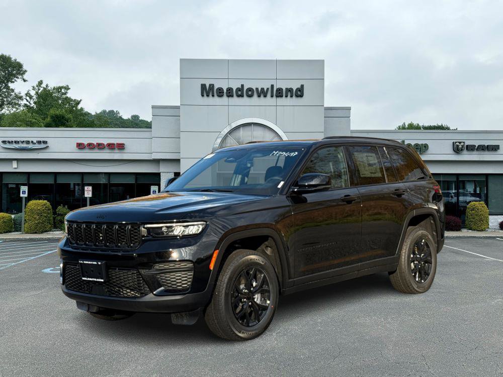 2025 Jeep Grand Cherokee Altitude's photo