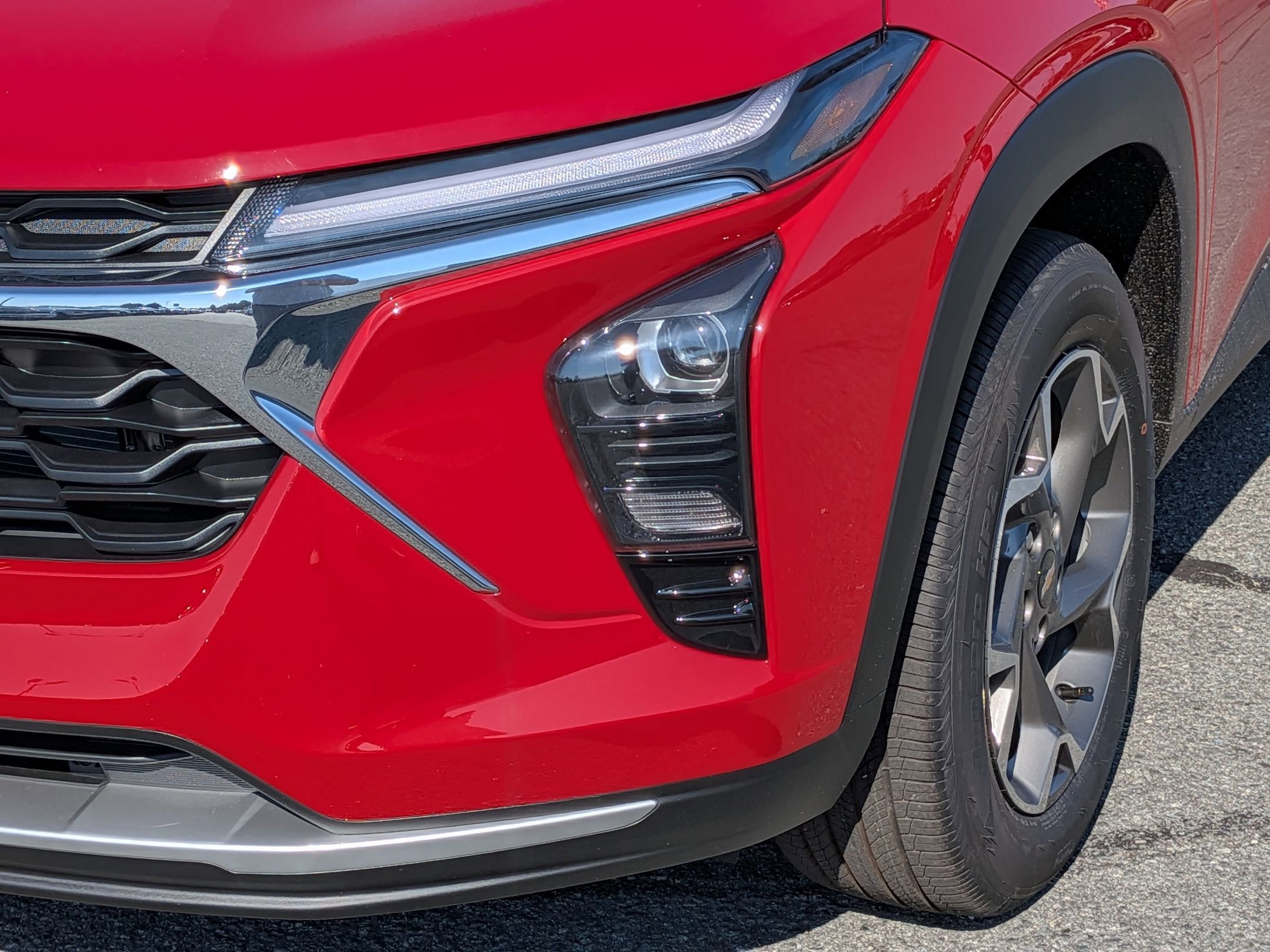 2026 Chevrolet Trax LT photo 9