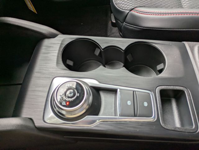 2025 Ford Escape ST-Line photo 16