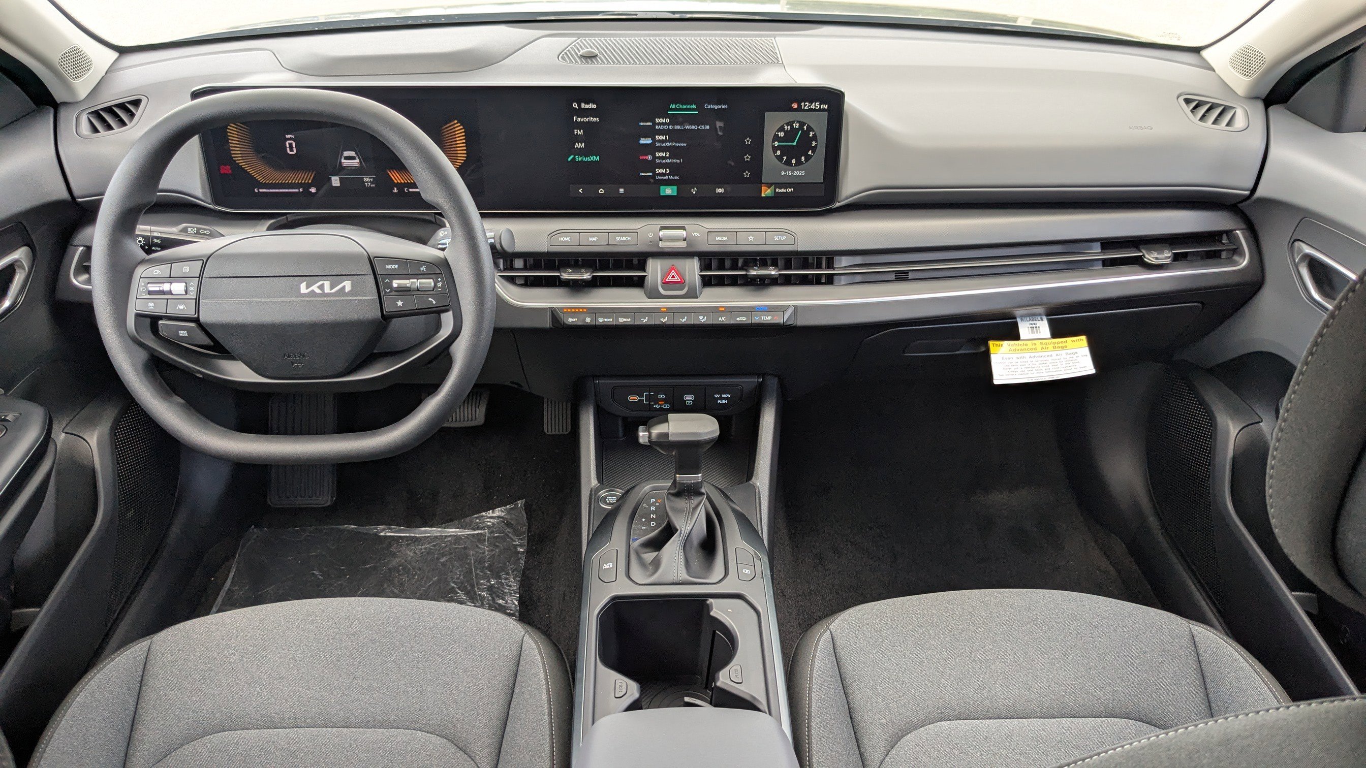 2025 Kia K4 LXS photo 17