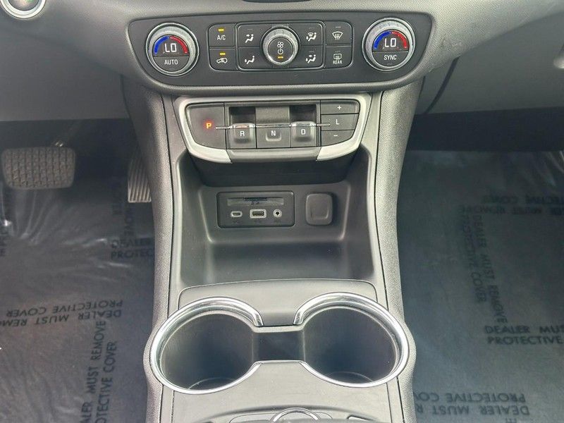 2023 Gmc Terrain SLT photo 13