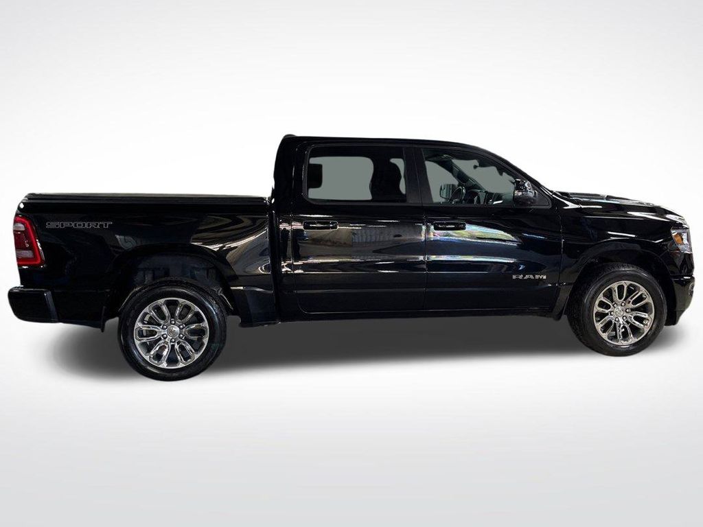 2023 Ram 1500 Laramie photo 4