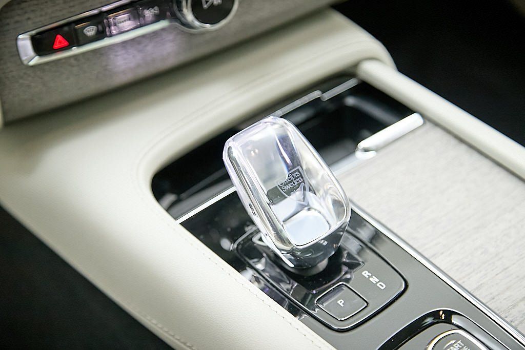 2024 VOLVO XC90 - Image 18