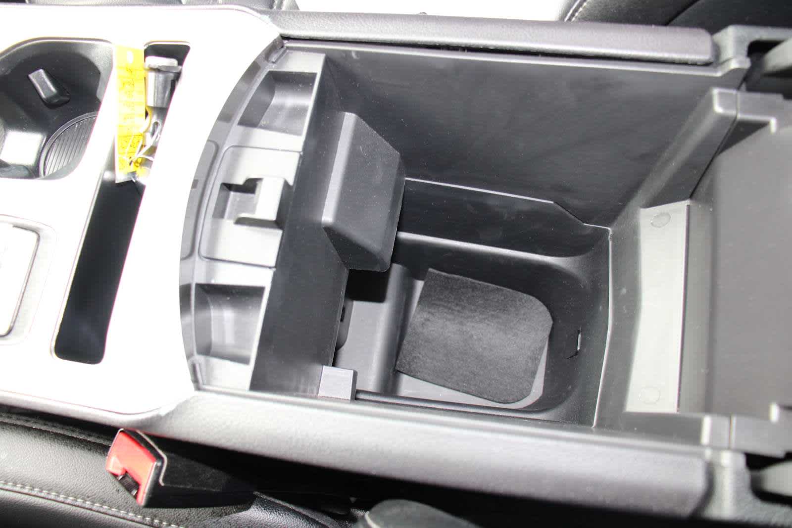 2024 Ford Edge SEL photo 28