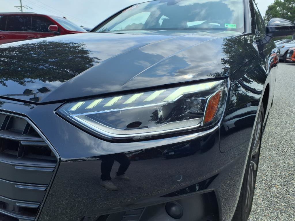 2022 Audi A4 40 Premium Plus photo 4