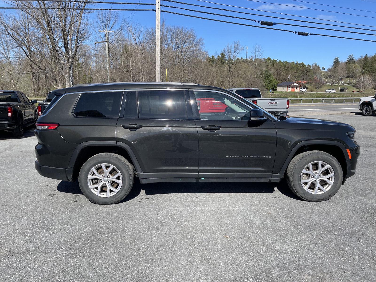2021 Jeep Grand Cherokee Limited photo 4