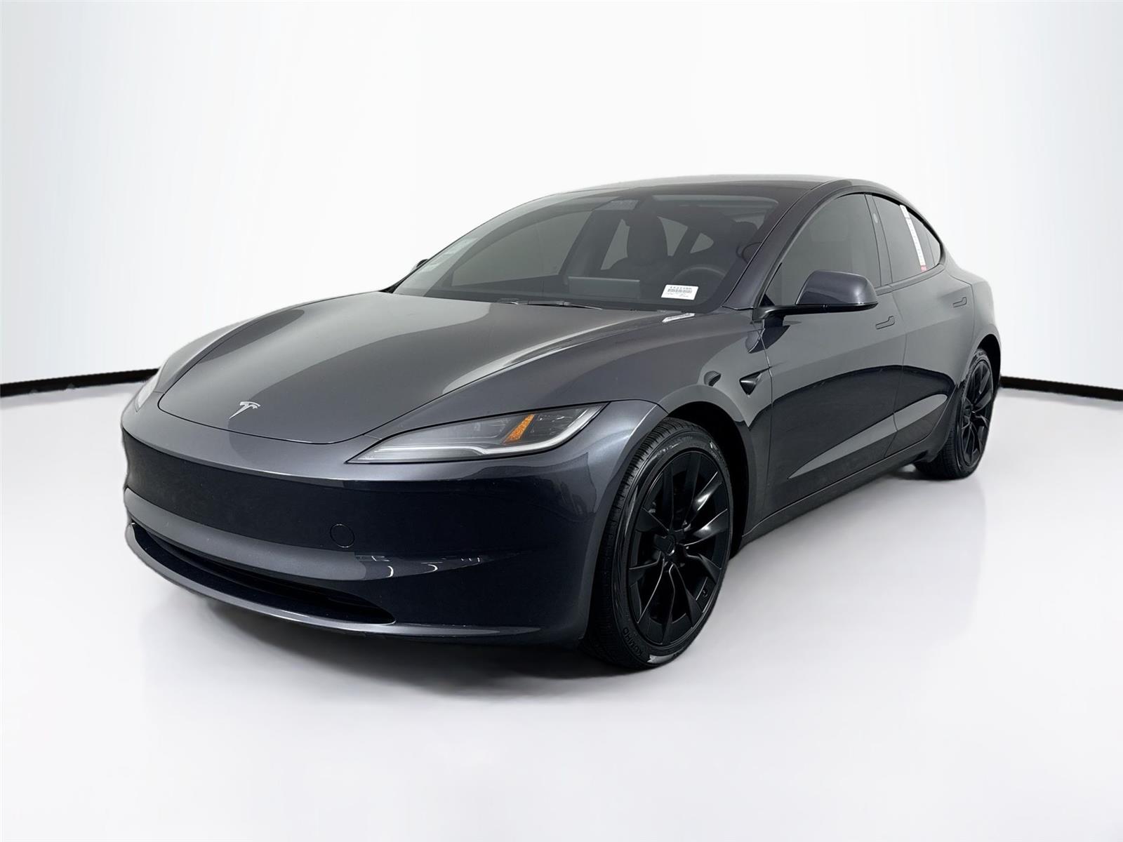 2024 Tesla Model 3 Standard Range photo 2