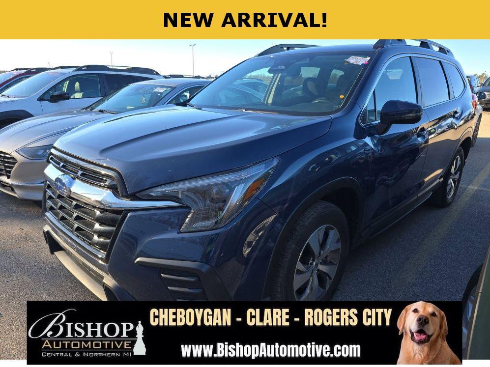 2023 Subaru Ascent Premium's photo