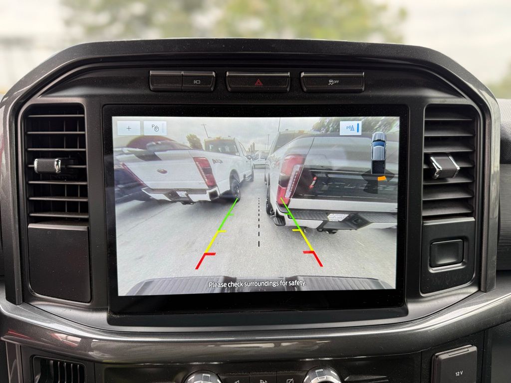 2022 Ford F-150 XLT photo 8