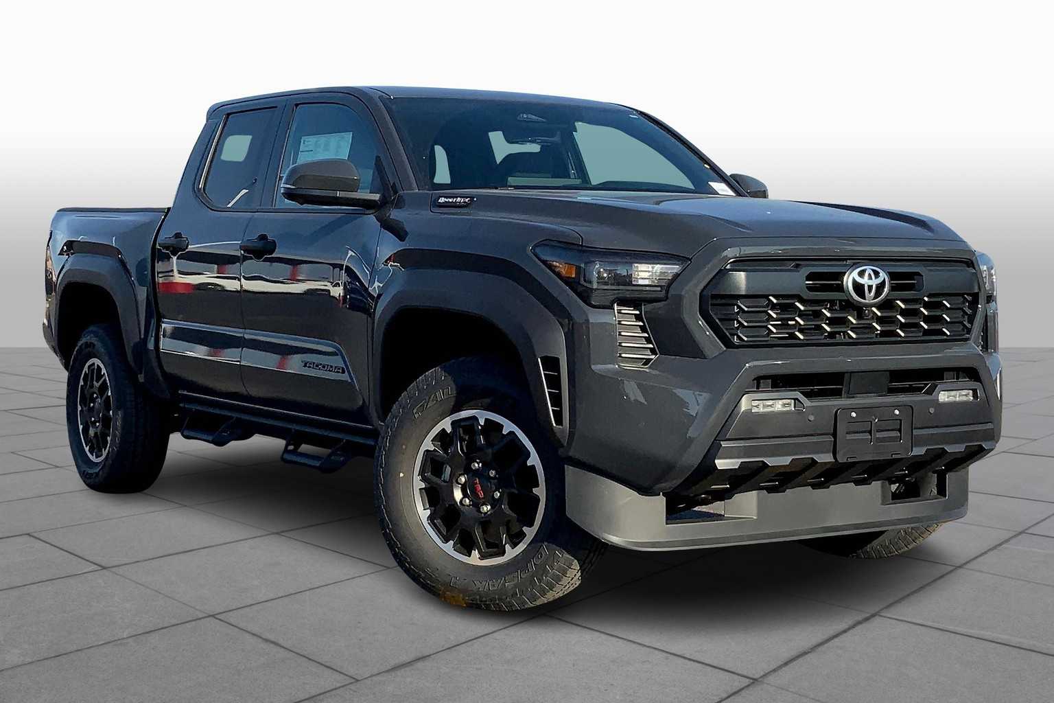 2025 Toyota Tacoma TRD Off-Road photo 2