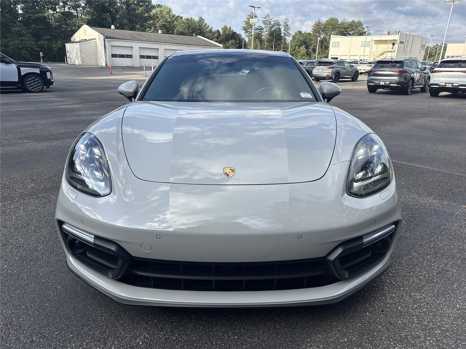 2020 Porsche Panamera GTS photo 3