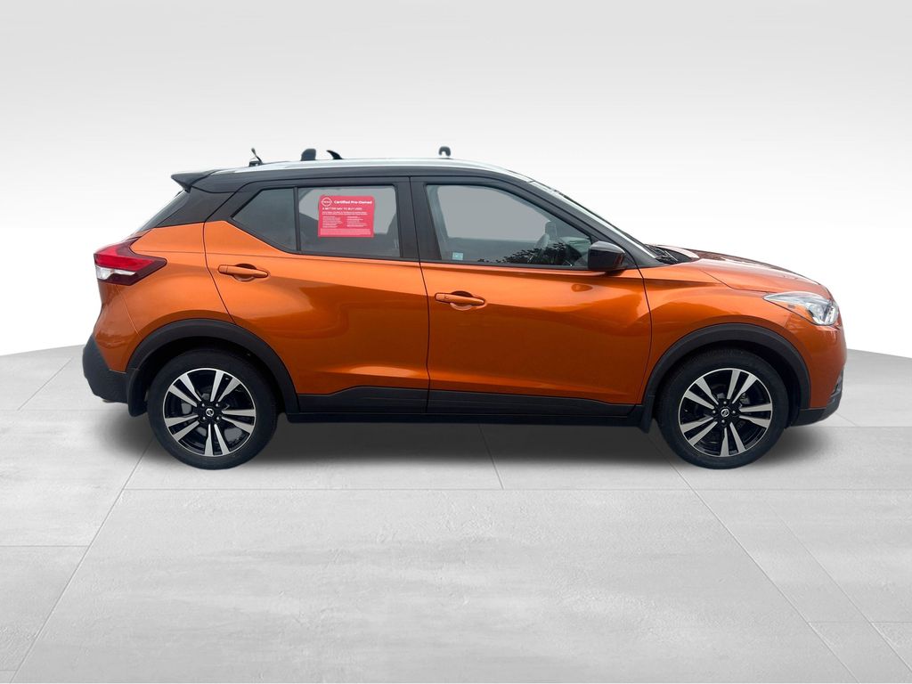 2020 Nissan Kicks SV photo 6