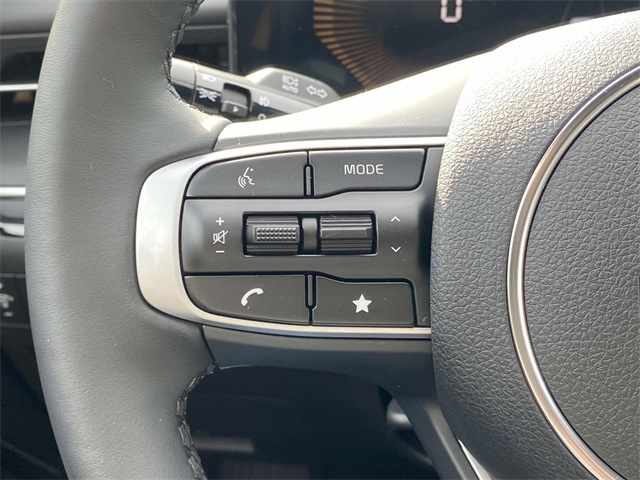 2025 Kia K5 GT-Line photo 22