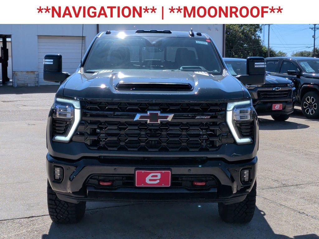 2026 Chevrolet Silverado 2500HD ZR2 photo 2