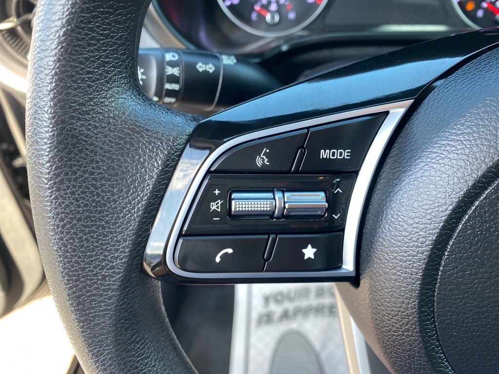 2023 Kia Forte LXS photo 16
