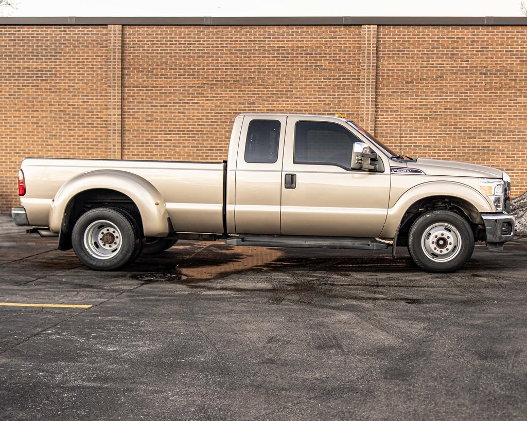 2011 FORD F-350 - Image 9