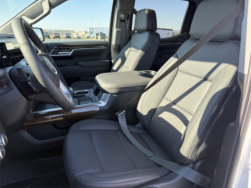 2026 GMC SIERRA - Image 14