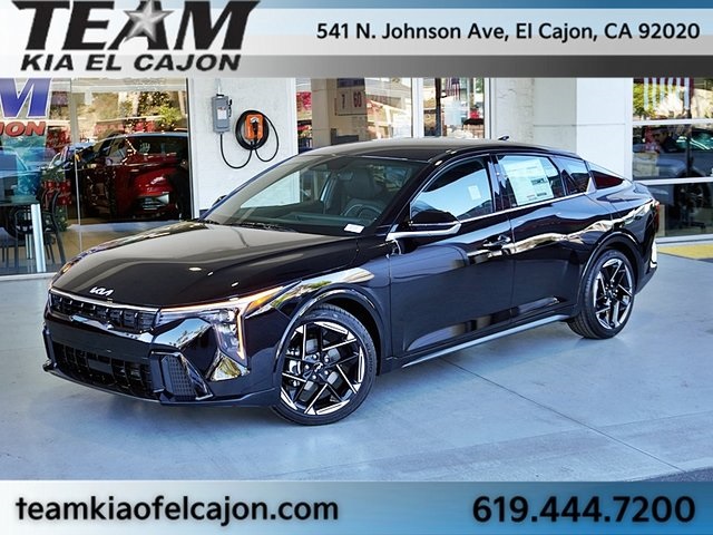 2025 Kia K4 GT-Line's photo