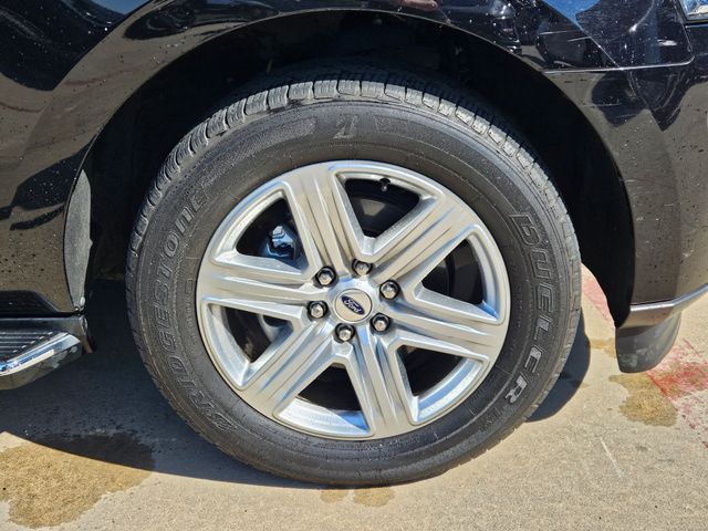 2020 Ford Expedition XLT photo 3