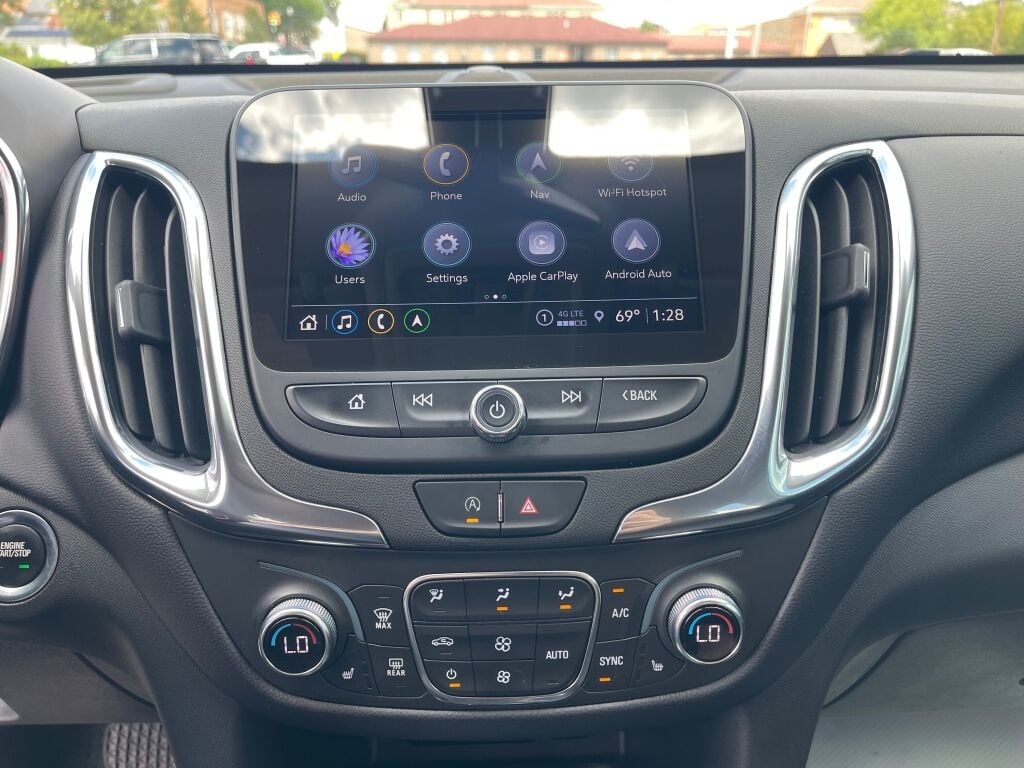 2022 Chevrolet Equinox LT photo 12
