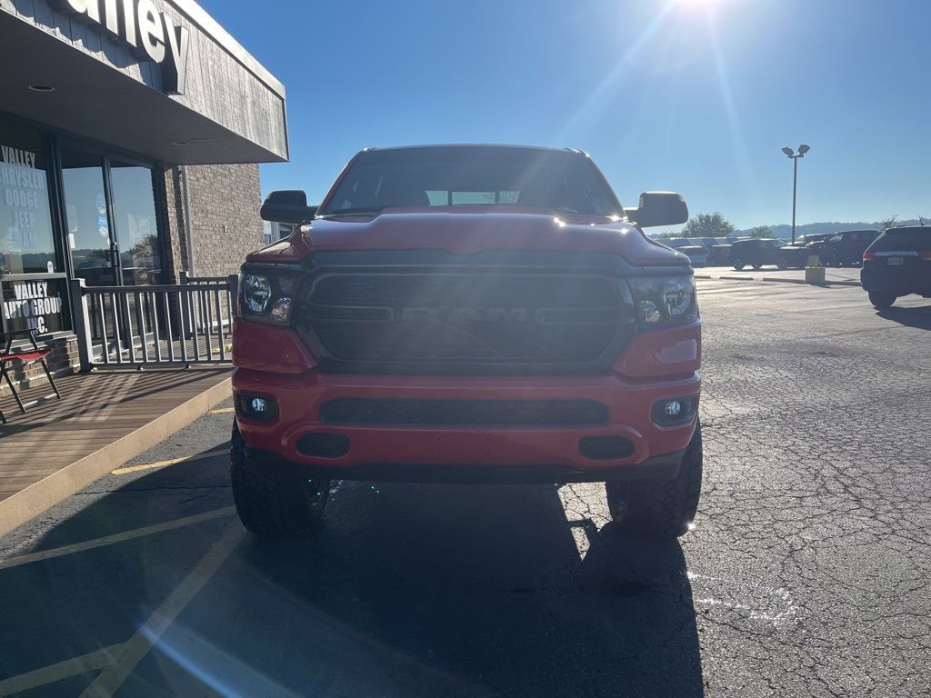 2024 Ram 1500 Tradesman photo 2
