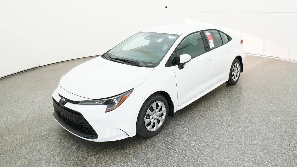 2026 Toyota Corolla LE's photo