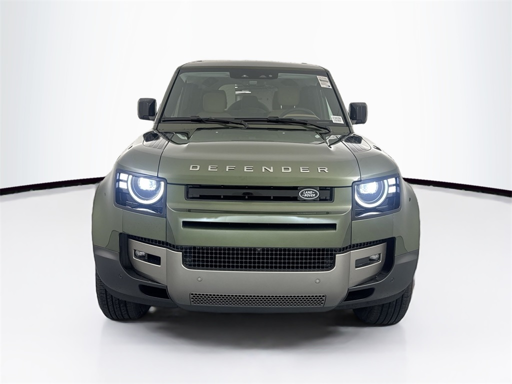 2026 Land Rover Defender 110 S photo 2