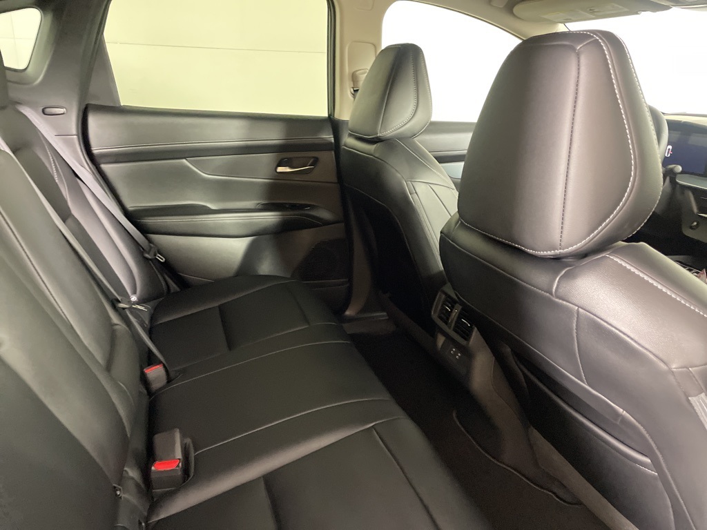 2025 Nissan Murano SL photo 18