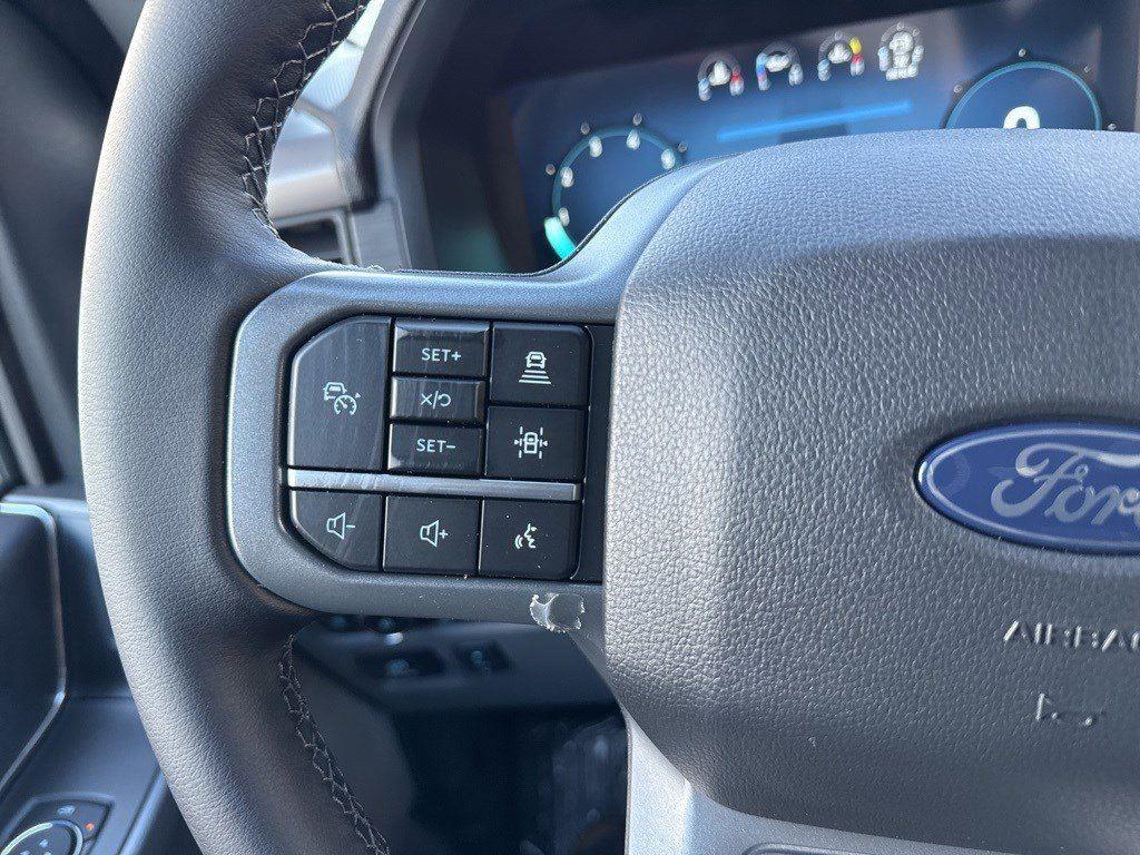 2025 Ford F-150 XLT photo 26