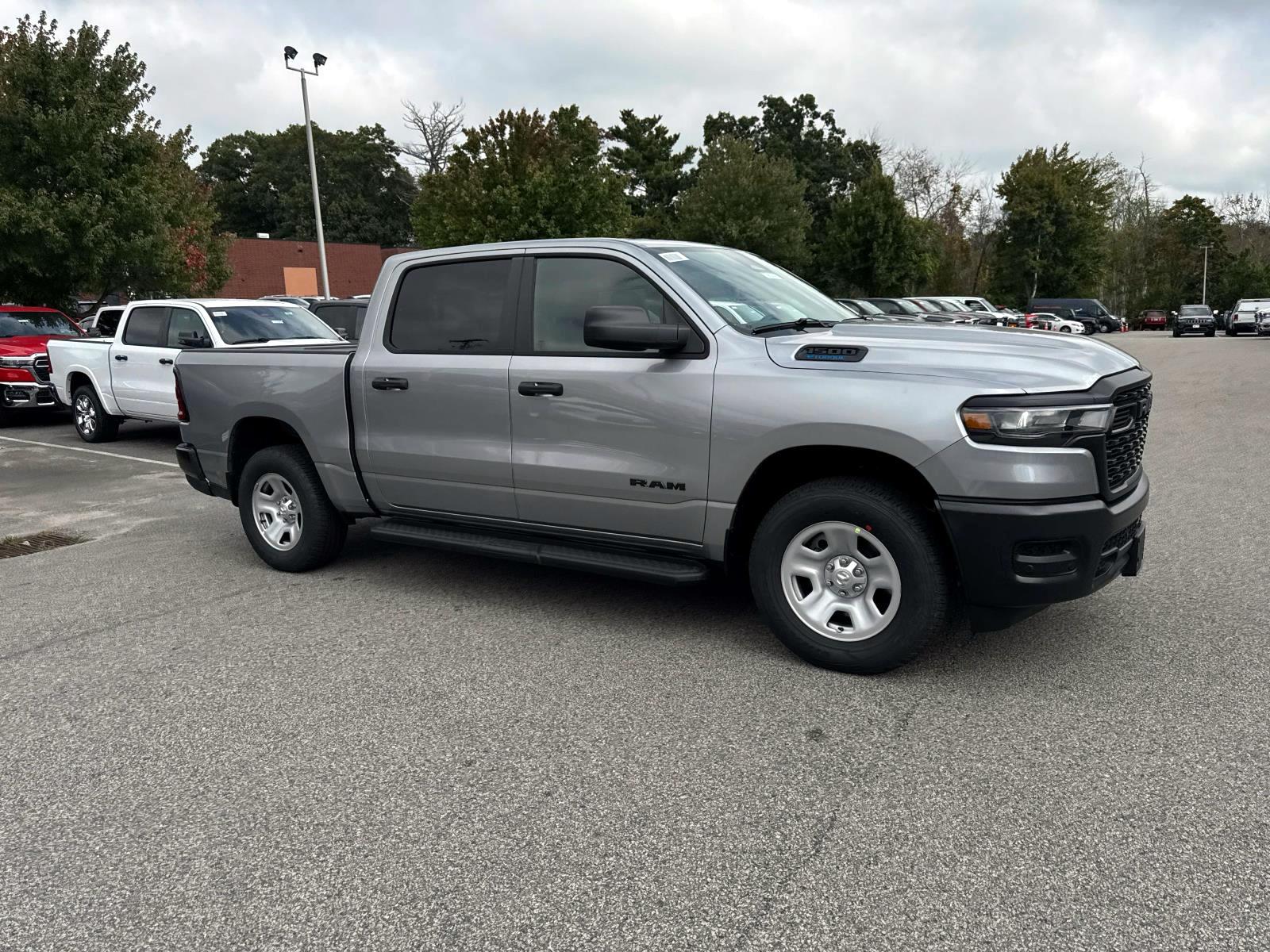 2025 Ram 1500 Tradesman photo 6