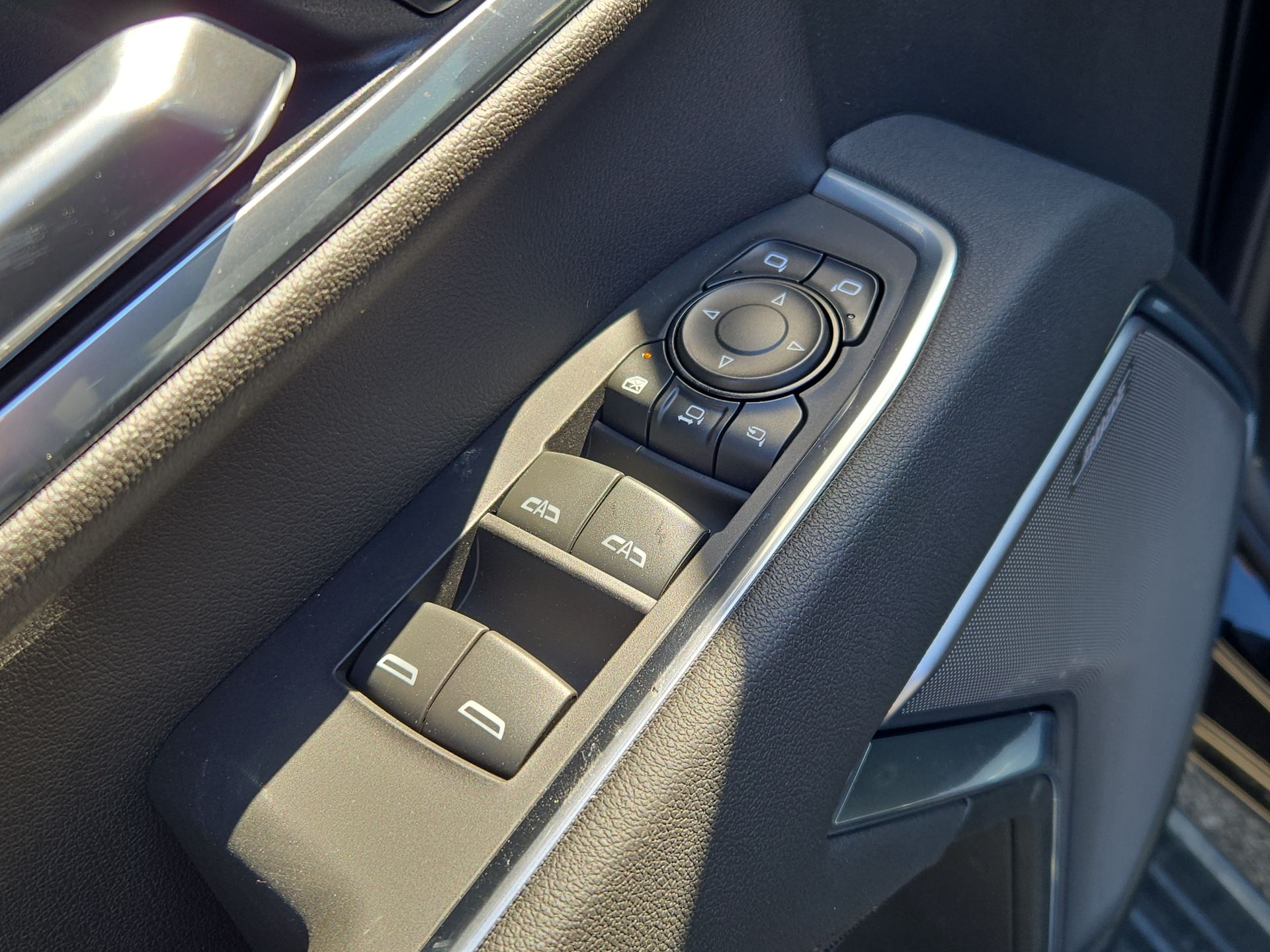 2025 Chevrolet Silverado 2500HD High Country photo 23