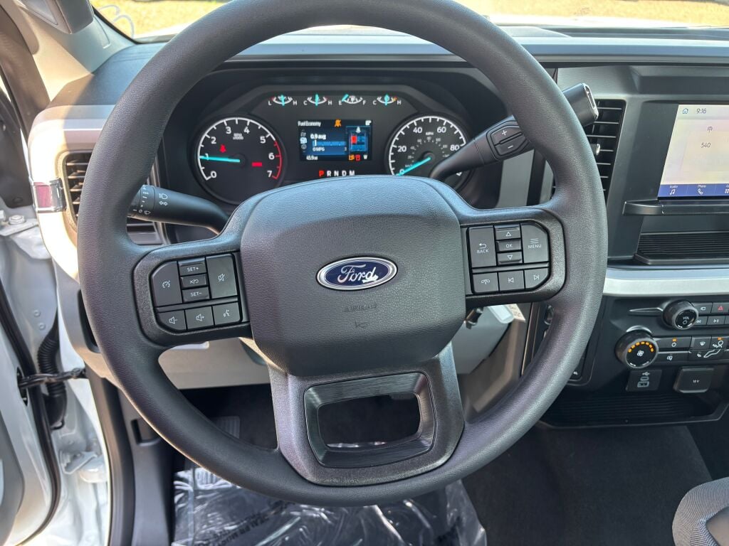 2025 Ford F-350 XL photo 14