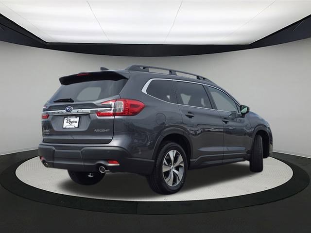 2025 Subaru Ascent Premium photo 4