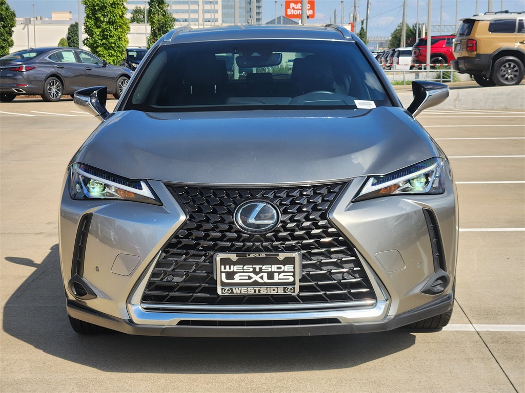 2020 Lexus UX 200 Premium photo 2