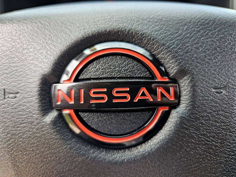 2025 Nissan Frontier Crew Cab PRO-4X photo 24
