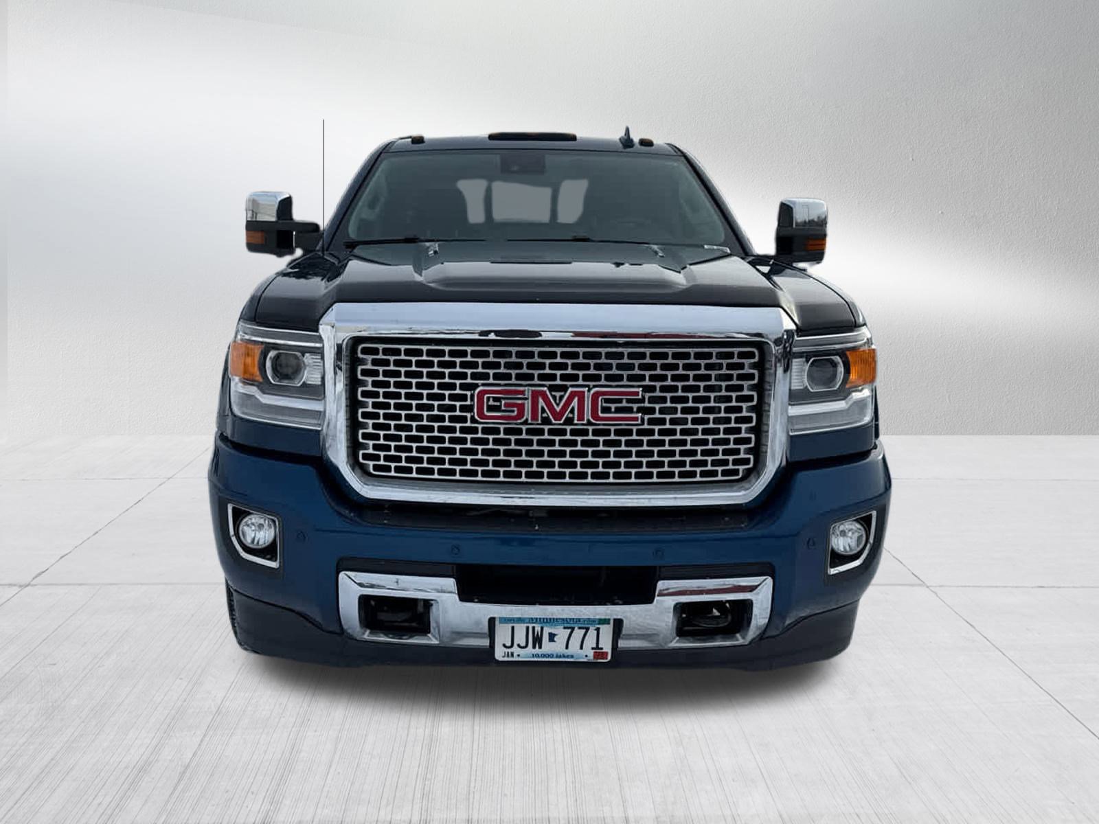 Used 2015 GMC Sierra 2500 Denali HD Denali with VIN 1GT120E81FF672555 for sale in Coon Rapids, Minnesota
