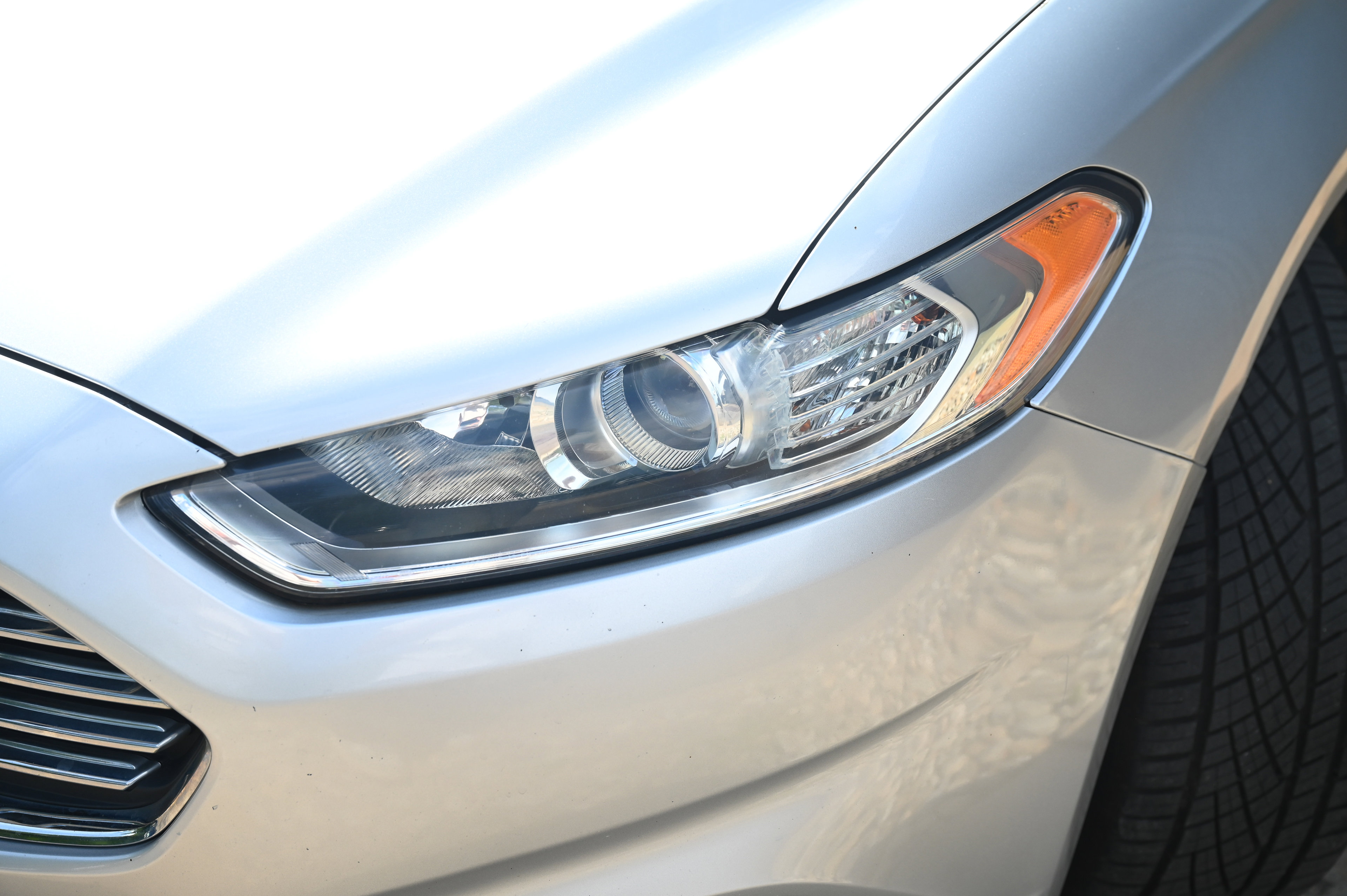 2014 Ford Fusion SE photo 4