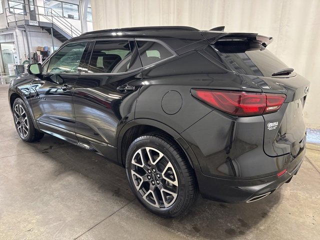 2025 Chevrolet Blazer RS photo 2