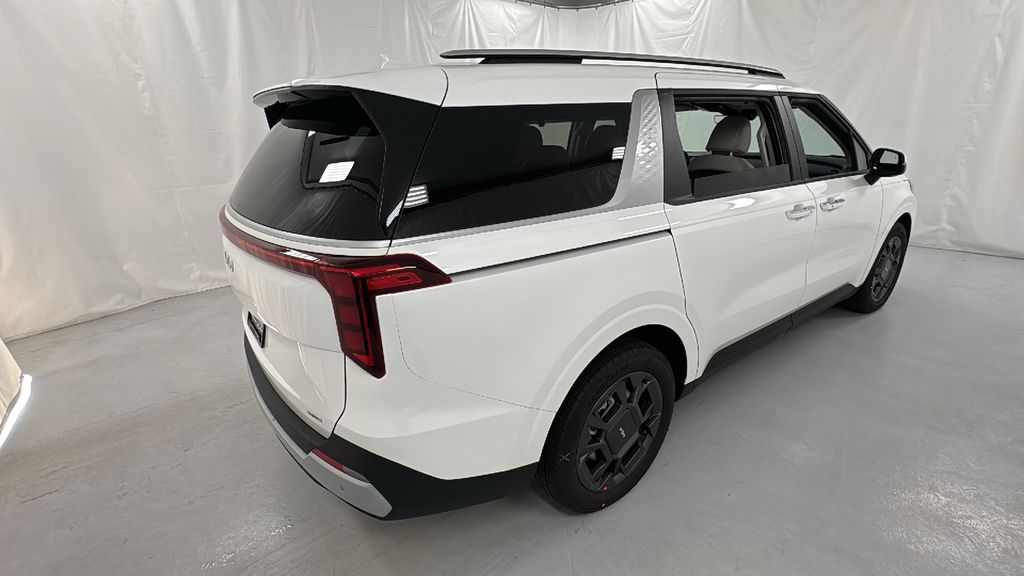 2026 Kia Carnival EX photo 3
