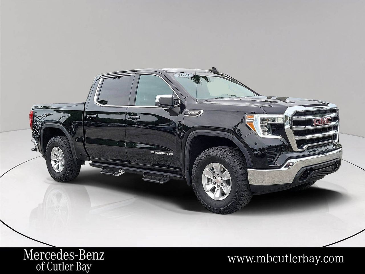 2021 GMC Sierra 1500 SLE's photo