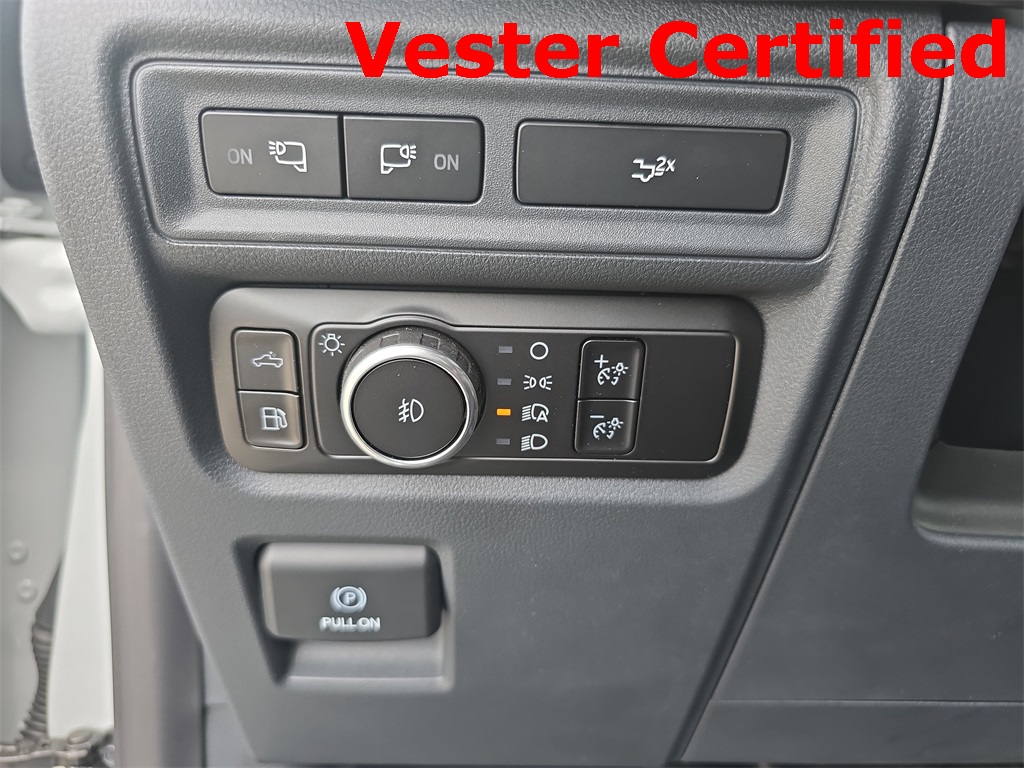 2024 Ford F-150 XLT photo 22