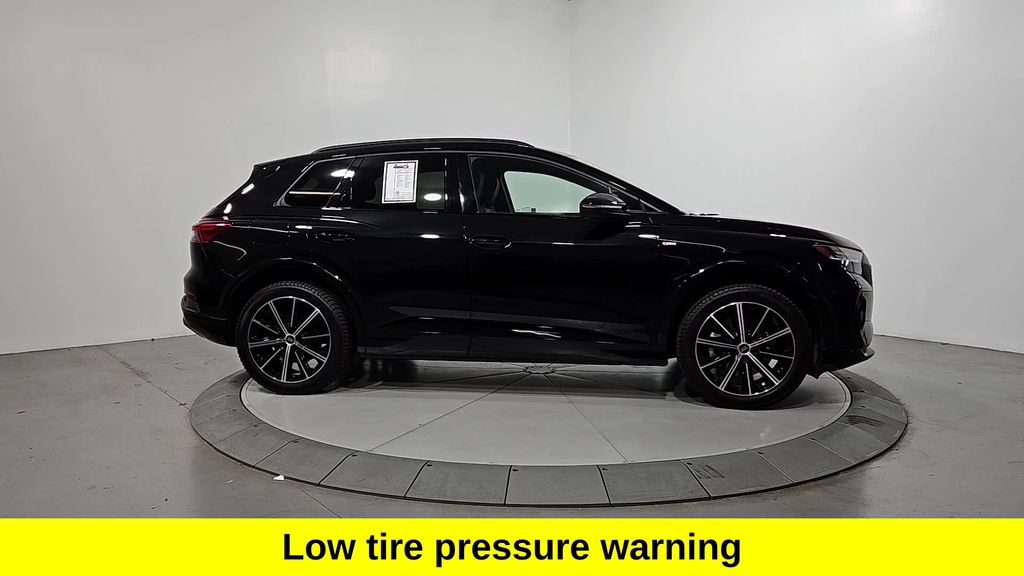 2022 Audi Q4 E-tron Prestige photo 2