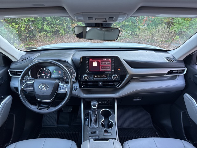 2020 Toyota Highlander XLE photo 20