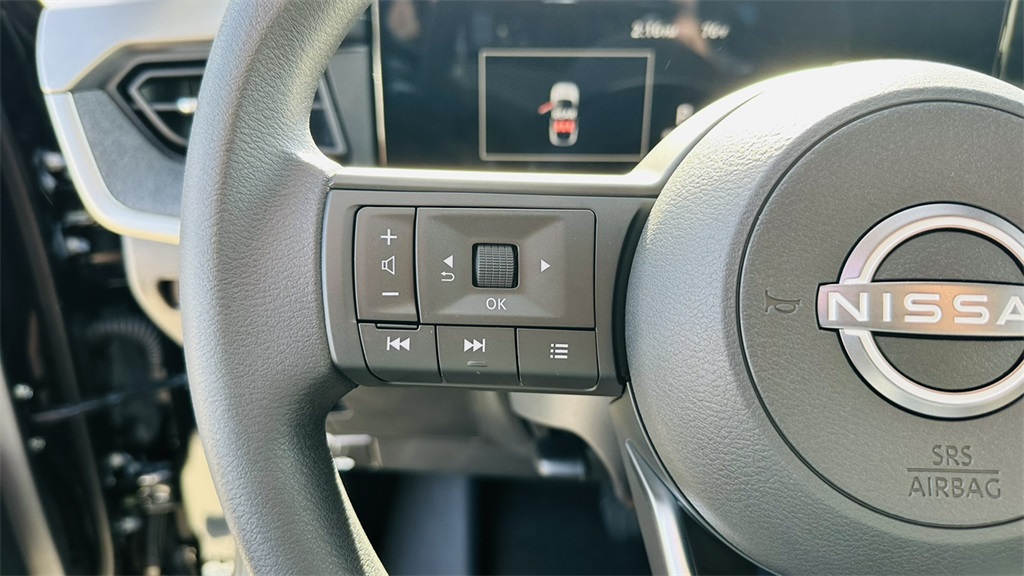 2026 Nissan Kicks SV photo 14