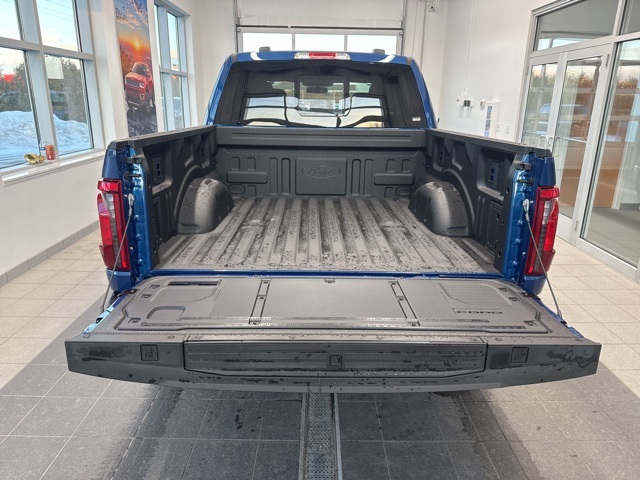 2025 Ford F-150 XLT photo 13