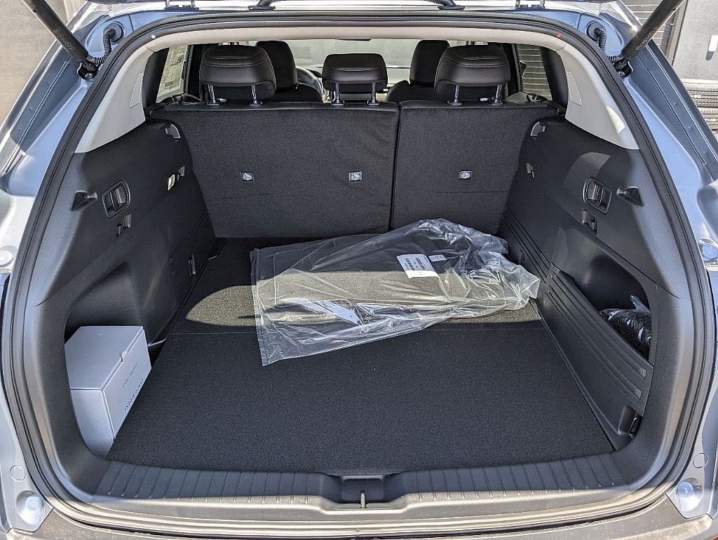 2025 Mazda CX-50 Premium Plus photo 9