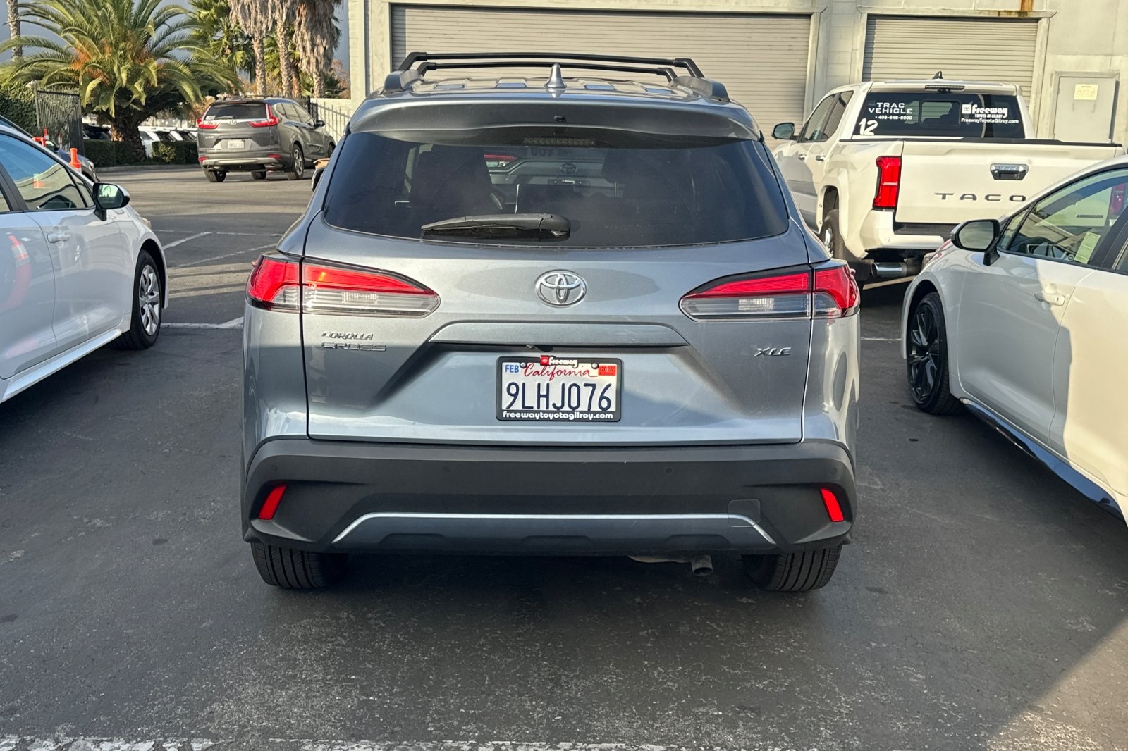 2024 Toyota Corolla Cross XLE photo 3