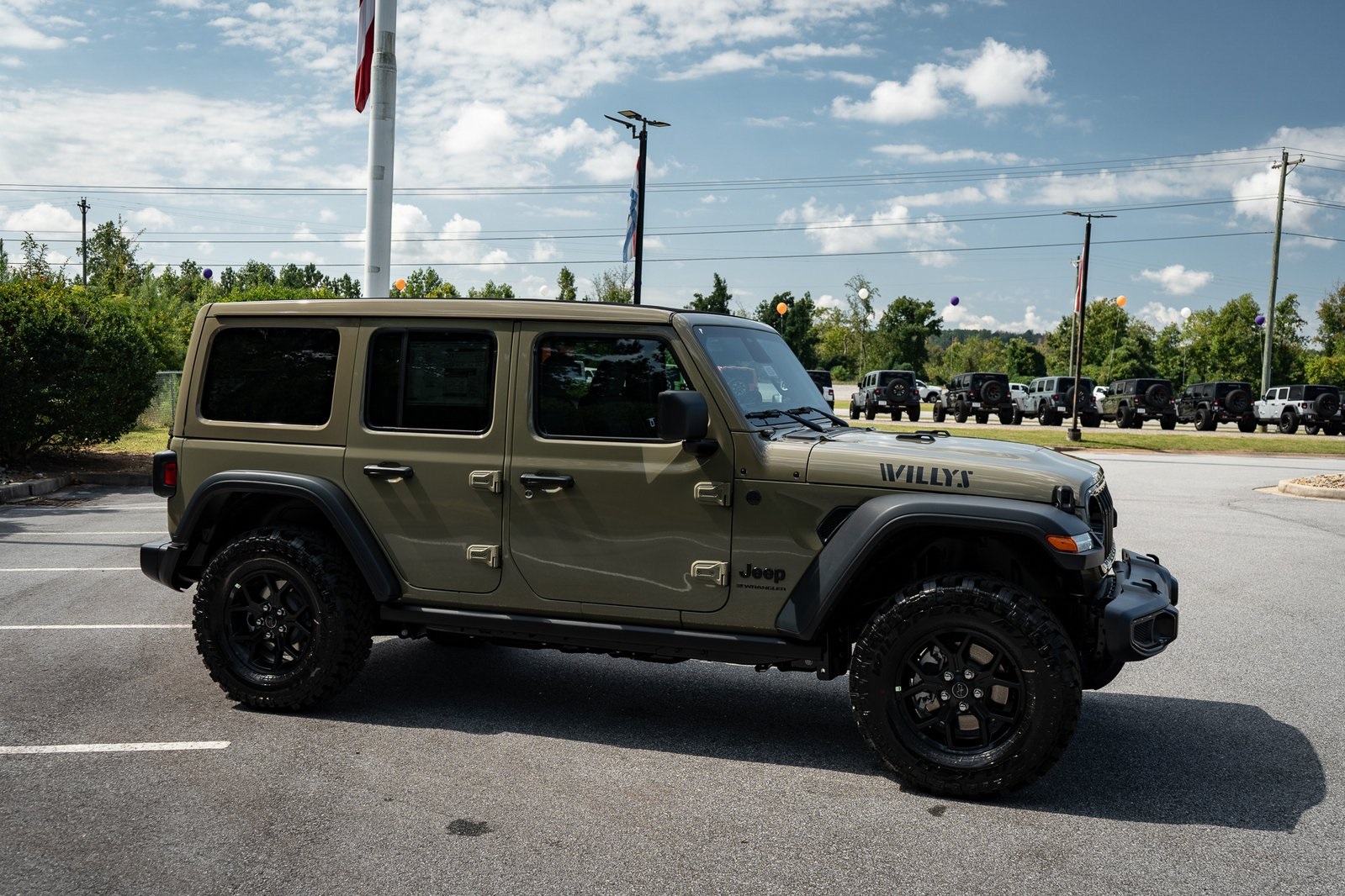 2025 Jeep Wrangler Willys photo 12