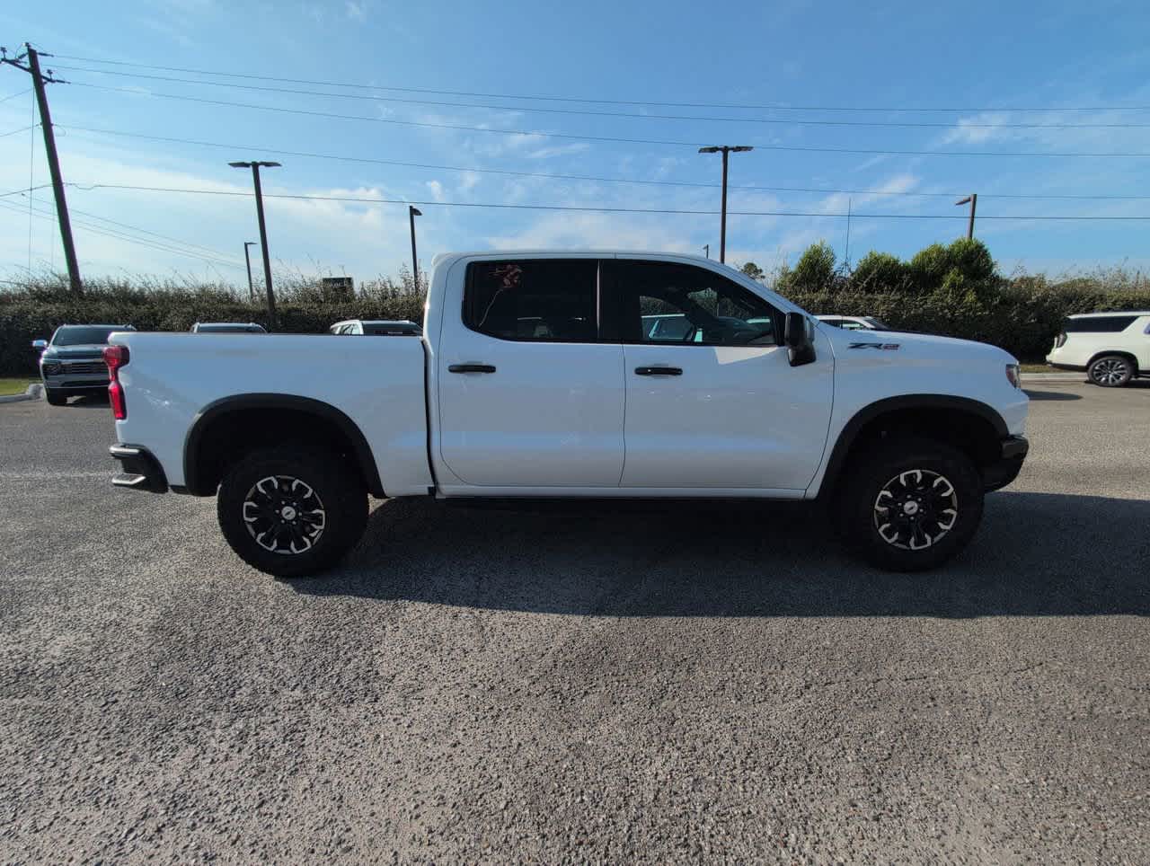 2024 Chevrolet Silverado 1500 ZR2 photo 3