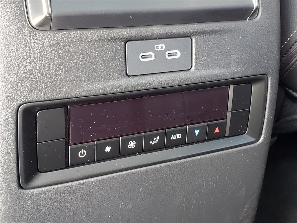 2025 Mazda CX-70 3.3 Turbo Preferred photo 11